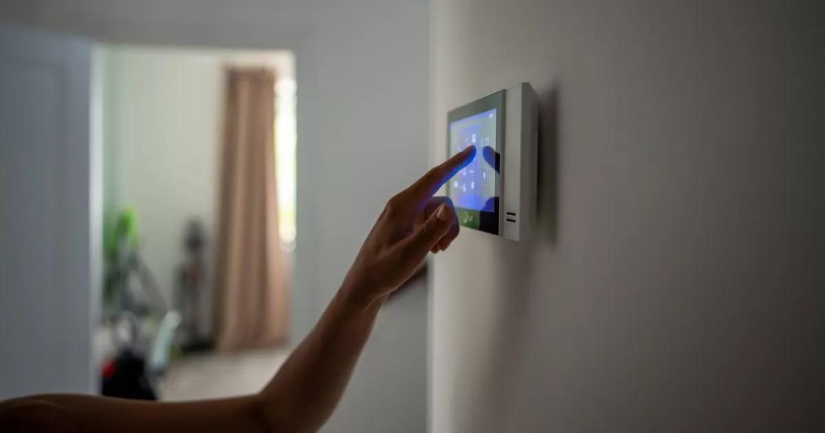 Homeowners spend hundreds on 'smart tech'