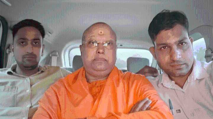 Delhi Police arrest Chaitanyananda Saraswati in Agra in Vasant Kunj sexual harassment case