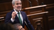 Clavijo acusa al Gobierno central de "desacato" al Supremo por el lento traslado de menores solicitantes de asilo desde Canarias