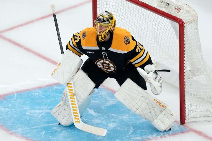 Bruins coach explains veteran goalie’s absence on Thursday