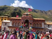 Badrinath Temple closure date