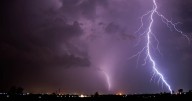 Pronostican tormentas eléctricas para cinco regiones de la zona centro y sur del país