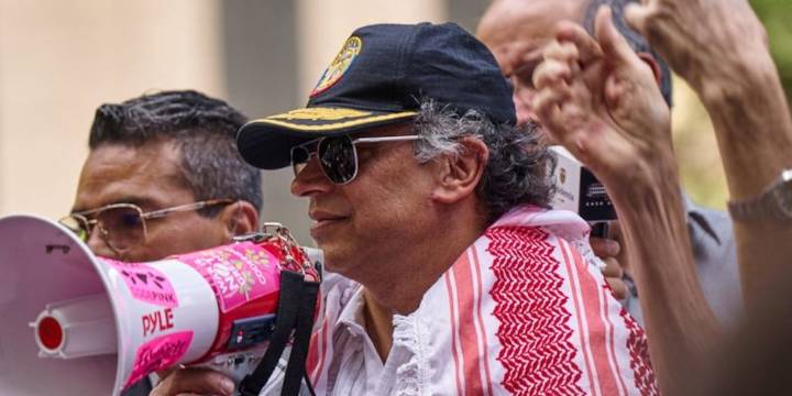 Petro respondió a la decisión de Estados Unidos de revocar la visa a uno de sus ministros y a la directora del Dapre: “Nos llena de orgullo”
