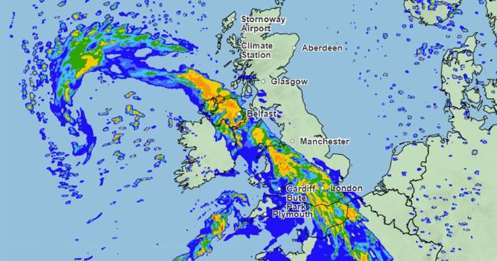 Full list of areas under Met Office weather warning as winds of 70mph to hit UK