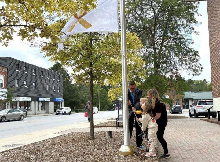 Flag goes up in Owen Sound to raise awareness about childhood cancer