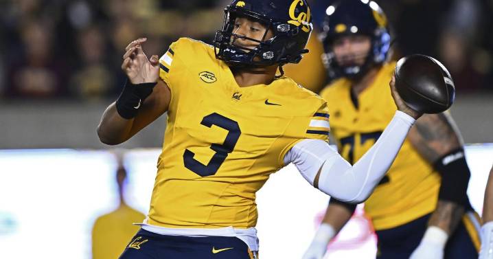 Sagapolutele's 3 TD passes lead Cal to 27