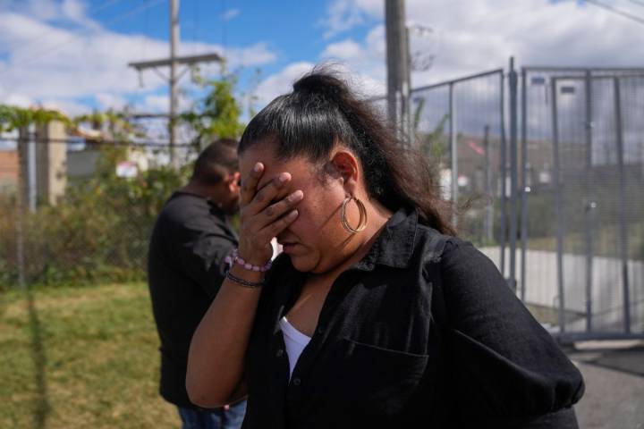 Chicago area center in Trump's immigration crackdown sparks complaints of inhumane conditions