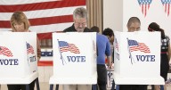 Esta importante herramienta de USCIS evita que los extranjeros voten en las elecciones estadounidenses