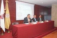 Cijurep inició Curso de Titulación de Doctorado; rector de la UATx dictó ponencia magistral