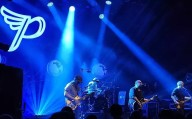 After Almost 40 Years, the Pixies Can Still Conjure Up Some Fairy Dust