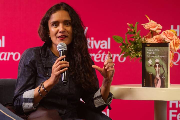 Alma Delia Murillo presenta Raíz que no desaparece en el Hay Festival: memoria, dolor y esperanza en torno a los desaparecidos