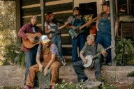 The Creekers, Buzzworthy Roots Band, Sign With Warner Music Nashville / Warner Records