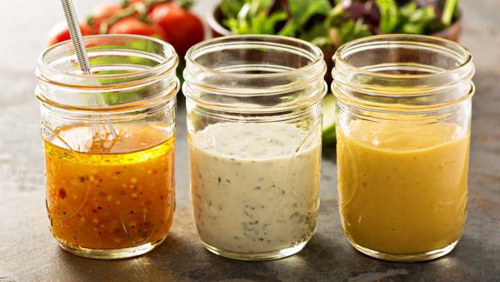The Old-School Salad Dressing That Deserves A Comeback, According To Fans