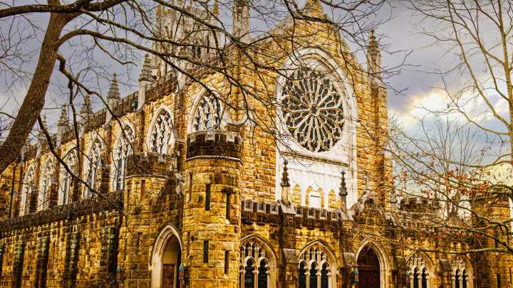 America's Most Magical College Town Is A Mini Hogwarts With The Best Fall Foliage In The South