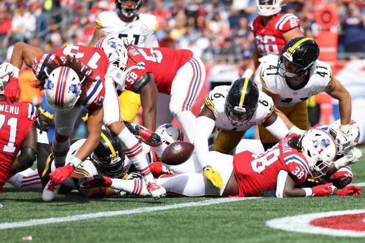 How the rebuilding Patriots fumbled away a game they could've won against the Steelers