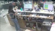 Robo en un local en pleno centro santiagueño: una clienta se llevó un celular y todo quedó grabado por las cámaras