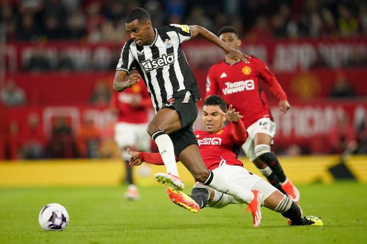 Liverpool signs Isak from Newcastle for British-record fee of $170 million