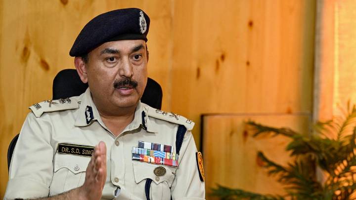PIB fact checks Ladakh DGP's video on Sonam Wangchuk arrest, says it is digitally altered