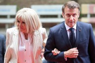 Macron y su esposa presentarán pruebas científicas para demostrar que ella es una mujer