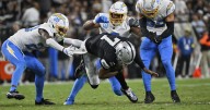Not even Tom Brady in the booth can bolster Raiders' offense in 20