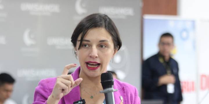 Acuerdo arrocero garantiza precios justos y protege ingresos de productores: ministra Martha Carvajalino