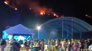 Incendio forestal arrasa 800 hectáreas en el Valle Sagrado y amenaza con extenderse a Calca