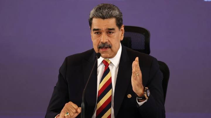 Maduro denuncia que 1.200 misiles estadounidenses apuntan a Venezuela