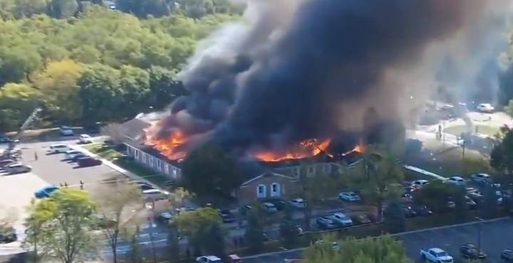 Violencia en Michigan: tiroteo e incendio arrasan iglesia en Grand Blanc