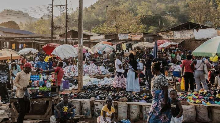Weary Malawians look to this week's presidential election as nation grapples with an economic crisis