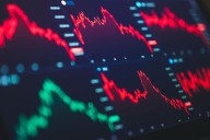 Aumentan las quiebras de empresas en Chile: estos han sido los rubros más afectados en 2025