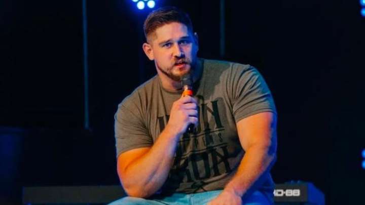 What Is Wyatt Teller’s Net Worth in 2025? NFL Guard’s Salary, Contract, Career Earnings Read About Wyatt Teller’s net worth in 2025, including his contract, salary, career earnings, and top endorsemen