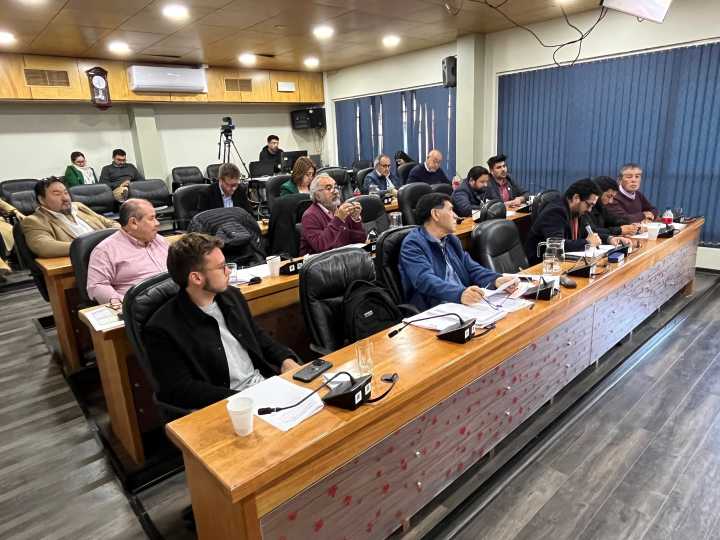 Vecinos sin agua y sin respuestas: CORE expresa su molestia por incumplimientos en Hacienda Toledo