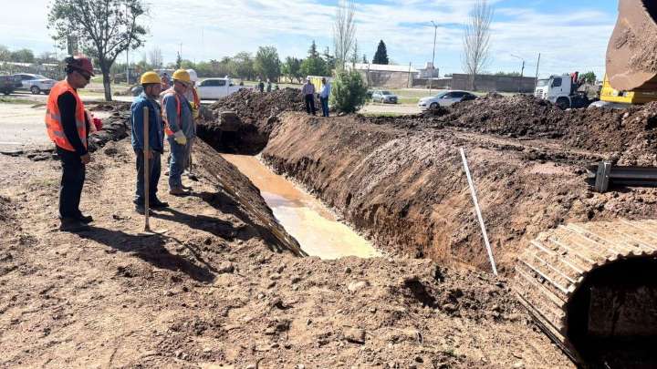 Acceso Sur: cuánto durarán los trabajos para reparar el socavón entre Luján y Godoy Cruz