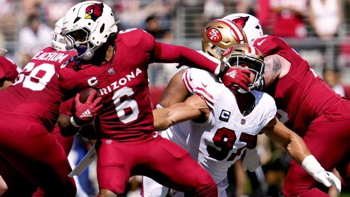 Cardinals' James Conner carted off with ankle injury