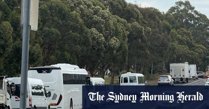 Sydney truck parking crisis: Motorsport track, Fish Market site considered to solve illegal parking surge