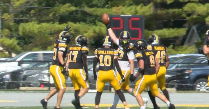 UW-Oshkosh tops Roosevelt 38–21 in six