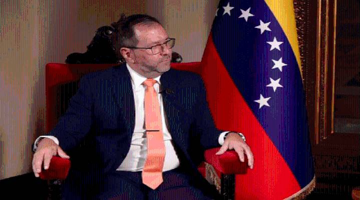 Canciller Gil: Venezuela mantiene una posición a favor de la paz