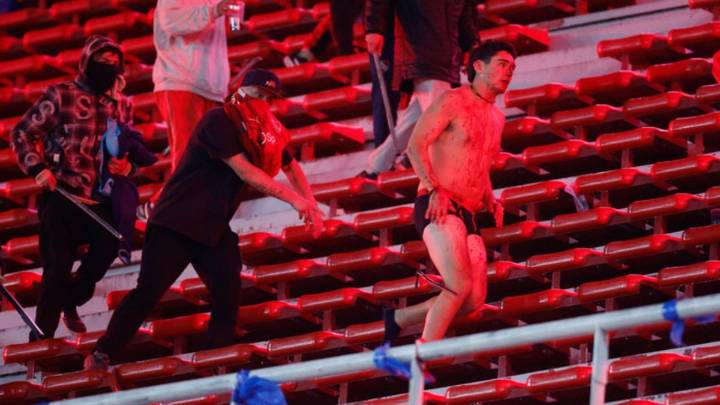 Los hinchas de Universidad de Chile fueron sancionados por los incidentes en Avellaneda