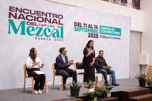 Anuncian el Encuentro Nacional del Mezcal en Puebla