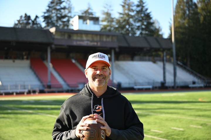 Lewis & Clark rolls up 679 yards in one-sided win over Pacific Lutheran: Small college roundup