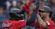 Surging Guardians beat White Sox