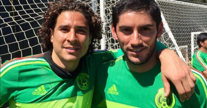 La rivalidad quedó en el pasado: Memo Ochoa manda emotivo mensaje a Jesús Corona