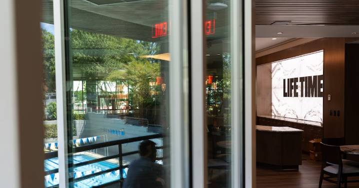 New Sandy Springs fitness club allows for workouts near your workplace