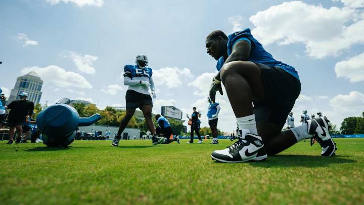 Several players switch jersey numbers prior to regular season