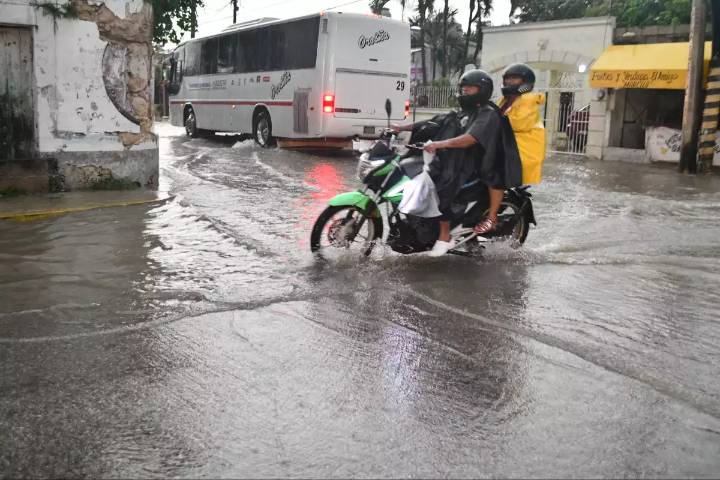 Clima en Yucatán 4 de septiembre: Vaguada favorecerá con tormentas puntuales fuertes este jueves