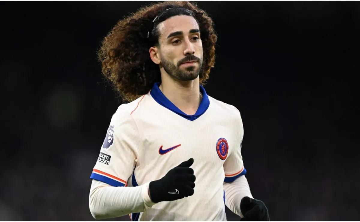 Why is Marc Cucurella being whistled at Bayern Munich-Chelsea in the Champions League?