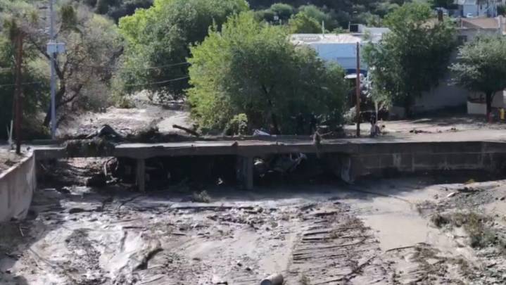 4 dead after flooding in Arizona, including in historic mining town
