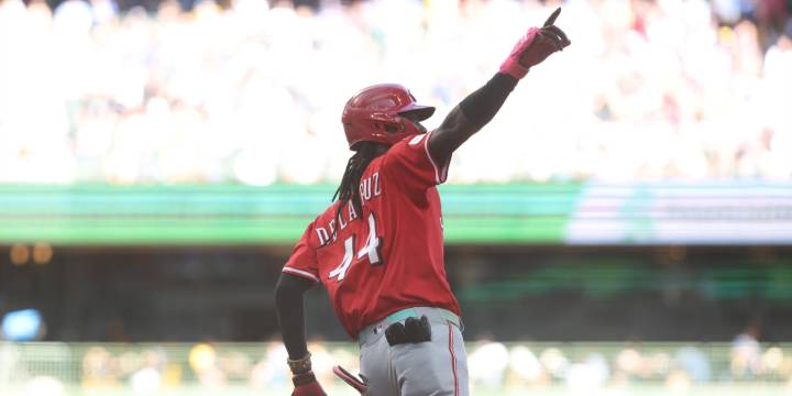 Reds clinch 2025 playoff berth