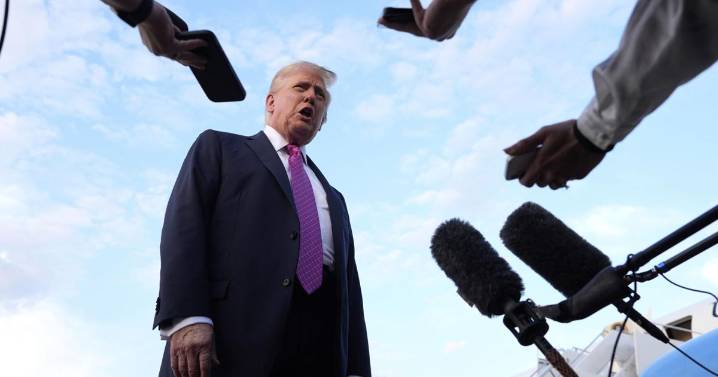 Trump propone eliminar los reportes financieros trimestrales