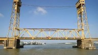 Proponen quitar puente Coatza I para permitir el paso de barcos